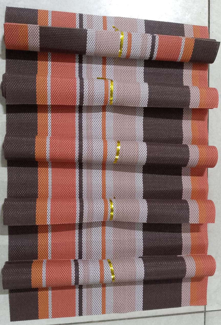 Fashion 6 Pcs Table Mat PVC Western Kitchen Dining Room Table Mat.6 pcs Table Mat PVC Western Kitchen Dining Room Table Mat 
Kitchen & Table Linens Type：Place Mats
Kitchen & Table Linens Material：PVC