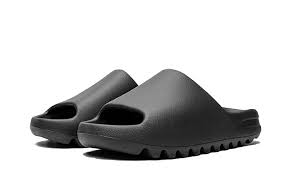 Original yeezy slides Key Features Specifications SKU: GE840FS3YXVZVNAFAMZ Weight (kg): 0.5 Main Material: New Original Adidas Yeezy Foam