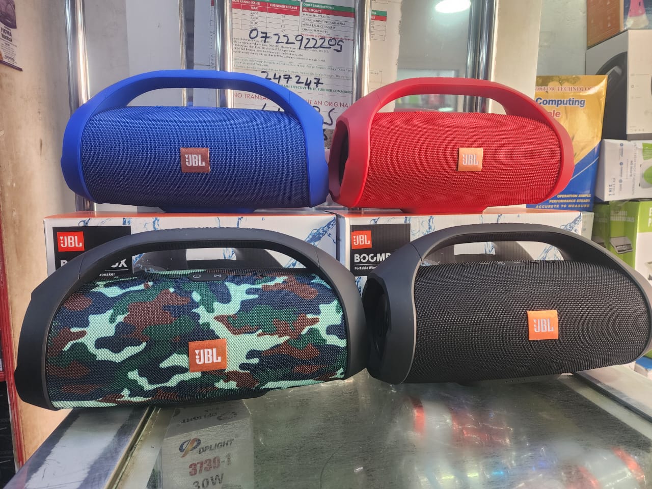 🦋PRICE DROPPED🎇Jbl Charge 6 Original Portable Bluetooth Speaker🎉Audio Output: 50W for improved sound performance.
Connectivity: Bluetooth 5.2 offers a more stable and efficient connection.
Improved