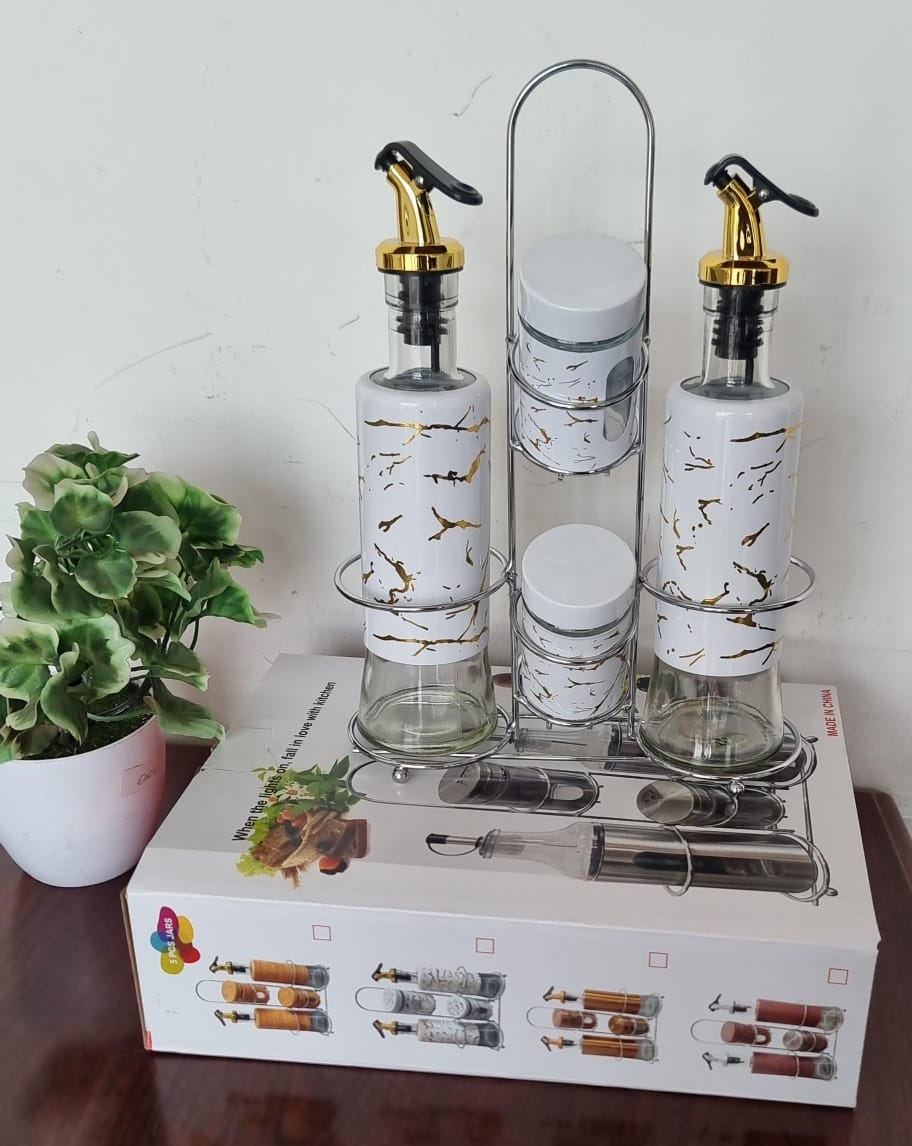 👀👀New arrival!!  🌟 5 in1 Seasoning Set with 2x 300ml Oil Dispensers, 2x 100ml Salt Shakers and Durable Stainless Steel Stand for Kitchen Cooking and Dining Organization🌟