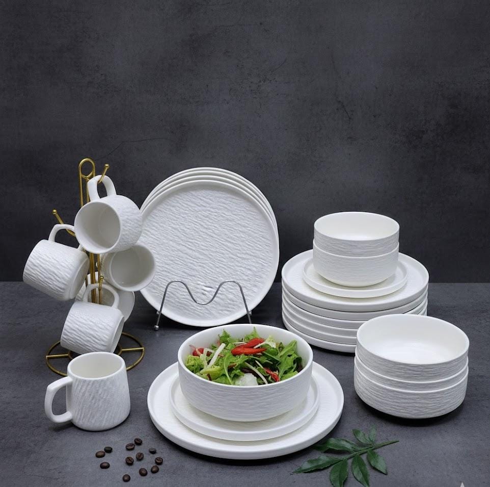 🎀 24pcs Dinnerset Includes: 6 pcs Plates , 6 pcs Side / Saucer Plates ,6 pcs Soup Bowls ,6pcs Mugs; 24-piece complete dinnerware set ; Made from high-quality ceramic