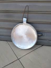 Heavy duty Chapati Pan used with less, or no, oil residues do not stick to the surface.