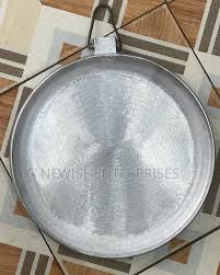 Heavy duty Chapati Pan used with less, or no, oil residues do not stick to the surface.