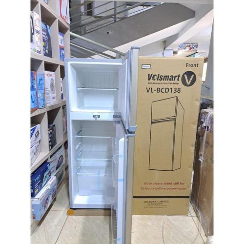 REFRIGERATOR. VOLSMART 138L Fridge Freezer Energy Saving Double Doors Refrigerator,  7 system temperature control, accurate control temperature, can be based on food requirements free adjustment.