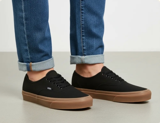 Vans Authentic Black & Gum Low-Top Canvas Sneakers – Classic Heritage Lace-Up Skate Shoes with Signature Rubber Waffle Outsole and Durable Metal Eyelets for Daily Casual Wear