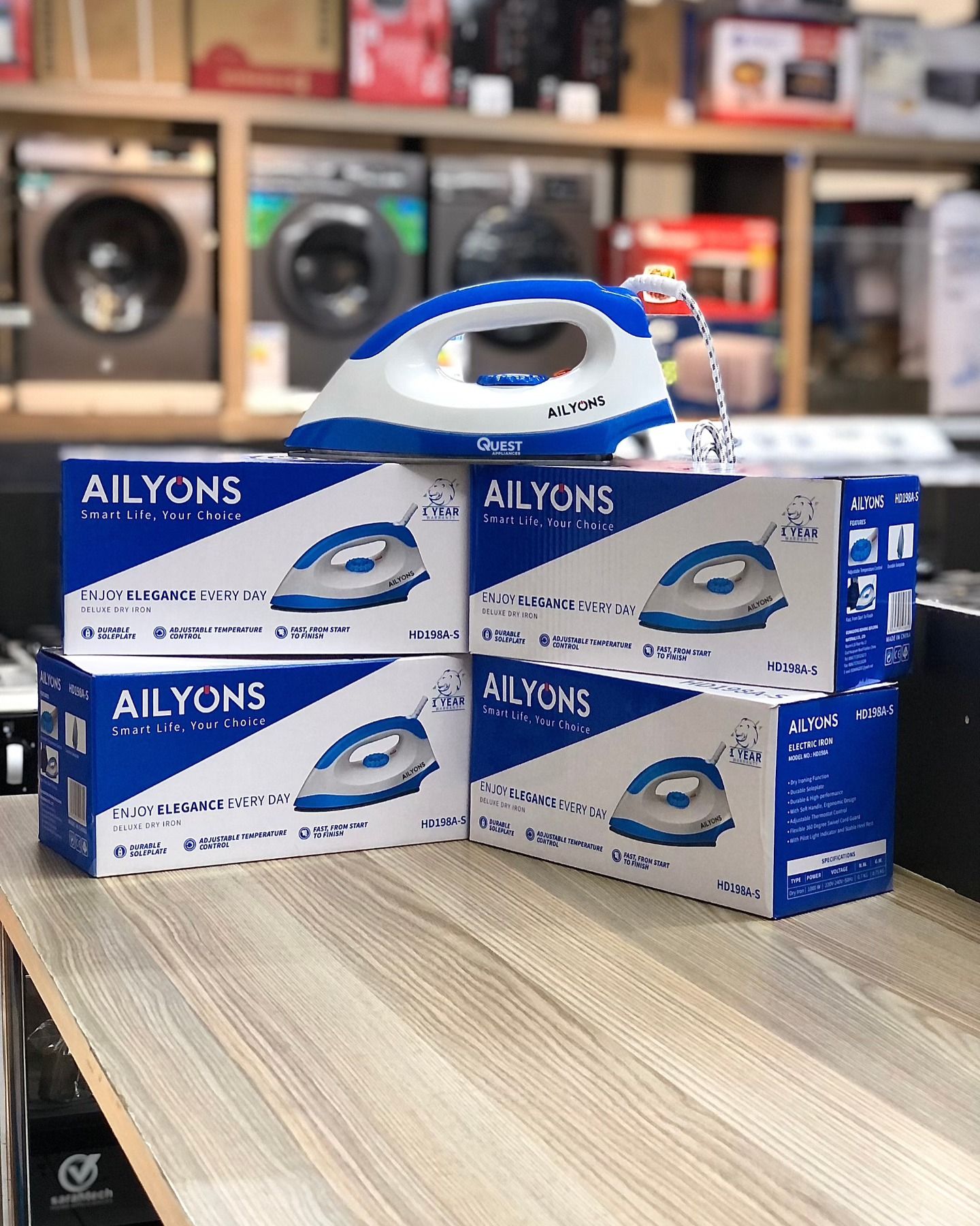 Dry Iron Box - HD198A - White & Blue Steamers Irons