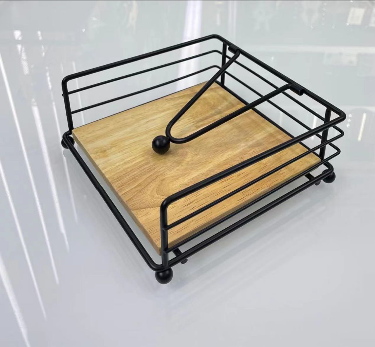 Luxury Metallic litchen Serviette holder with Bamboo place on/Napkin holder with the size of 18cmx18cmx6.8cm