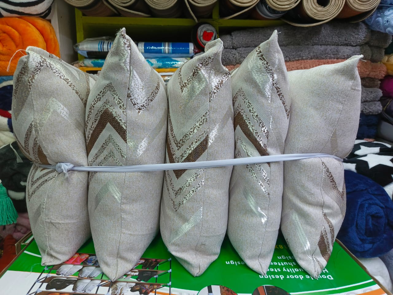 Set of 5pcs fibre filled Sofa Back rest/Throw pillows..