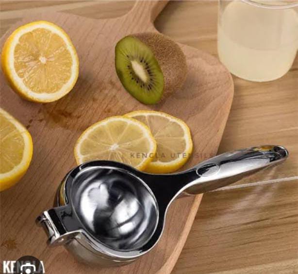 Heavy metallic kitchen Lemon Squeezer...Heavy duty stainless steel with the size of 22cm.