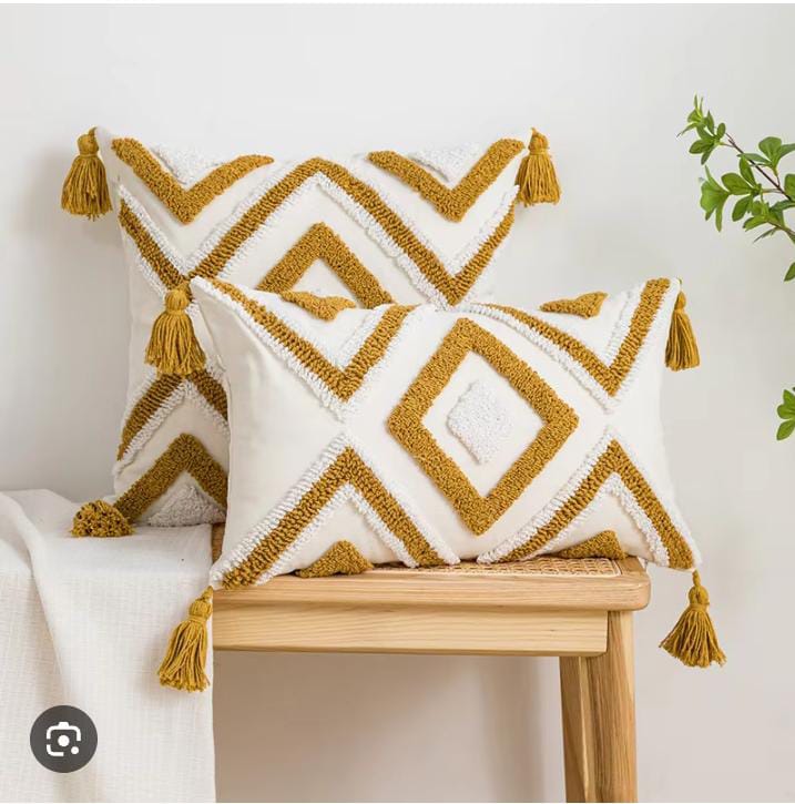 Set of 4pcs High quality Boho/Tufted cushion Throw pillows covers with Tassels and fiber filled throw pillow inside