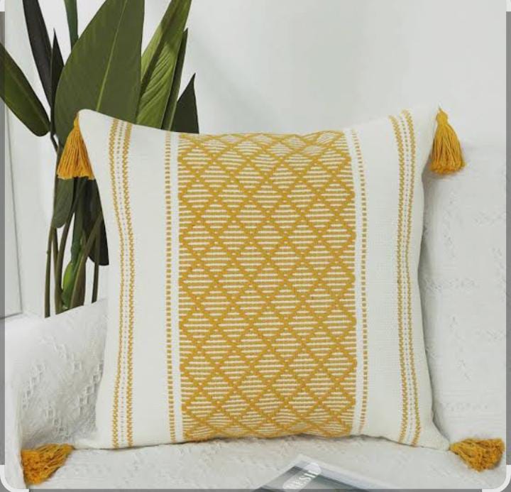 Set of 4pcs High quality Boho/Tufted cushion Throw pillows covers with Tassels and fiber filled throw pillow inside