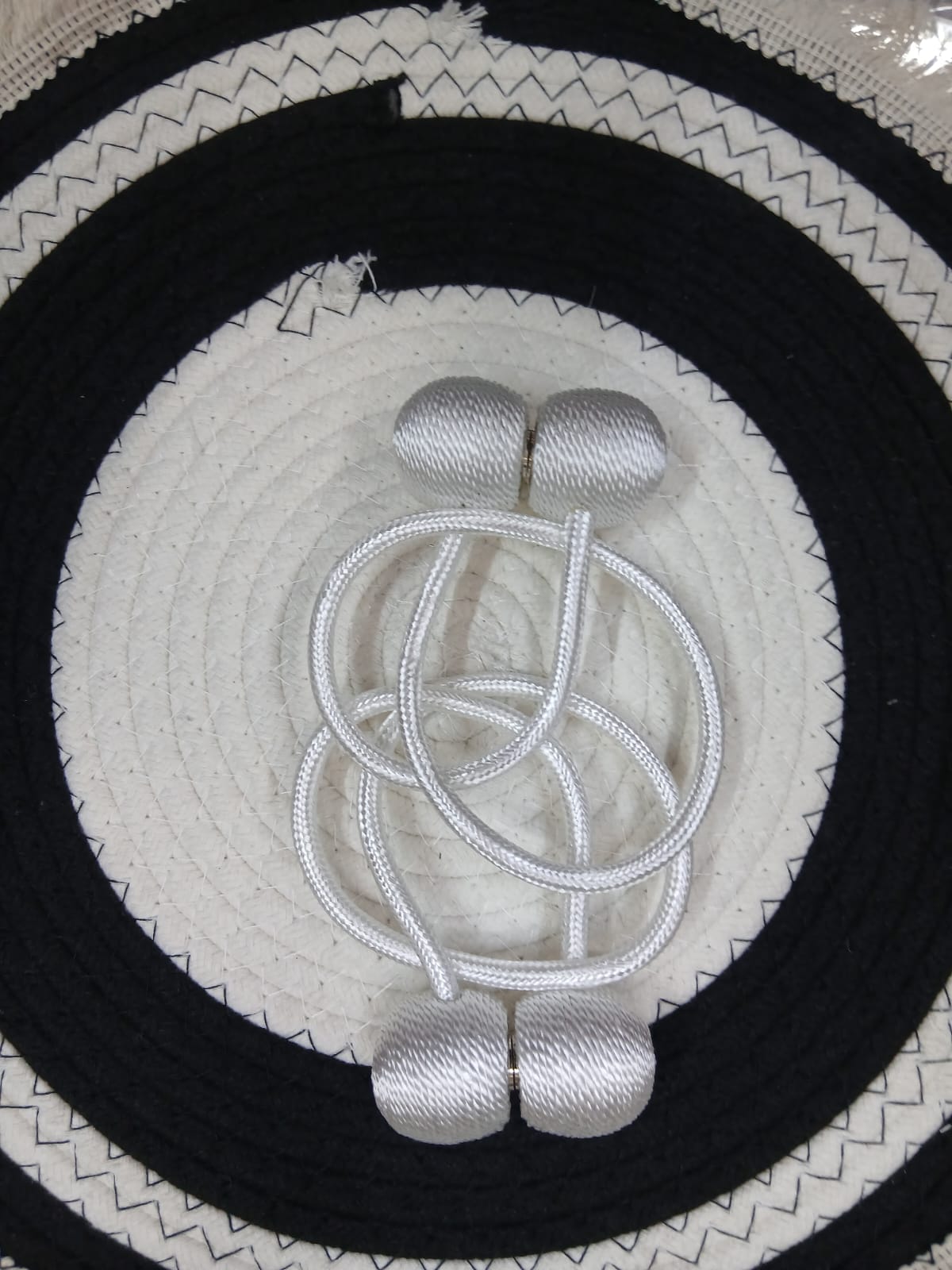 2Pcs Decorative Home or Office Curtain Holders – Elegant and Functional Tiebacks for Curtains, Drapes, or Panels, Perfect for Living Rooms, Bedrooms, or Any Space