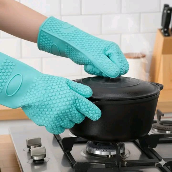 2Pcs High Quality Double Wall Heat Resistant Silicone Kitchen Oven Gloves Set — Non-Slip, Insulated, and Flexible Mitts for Safe Handling of Hot Pots, Baking Trays, and Cookware