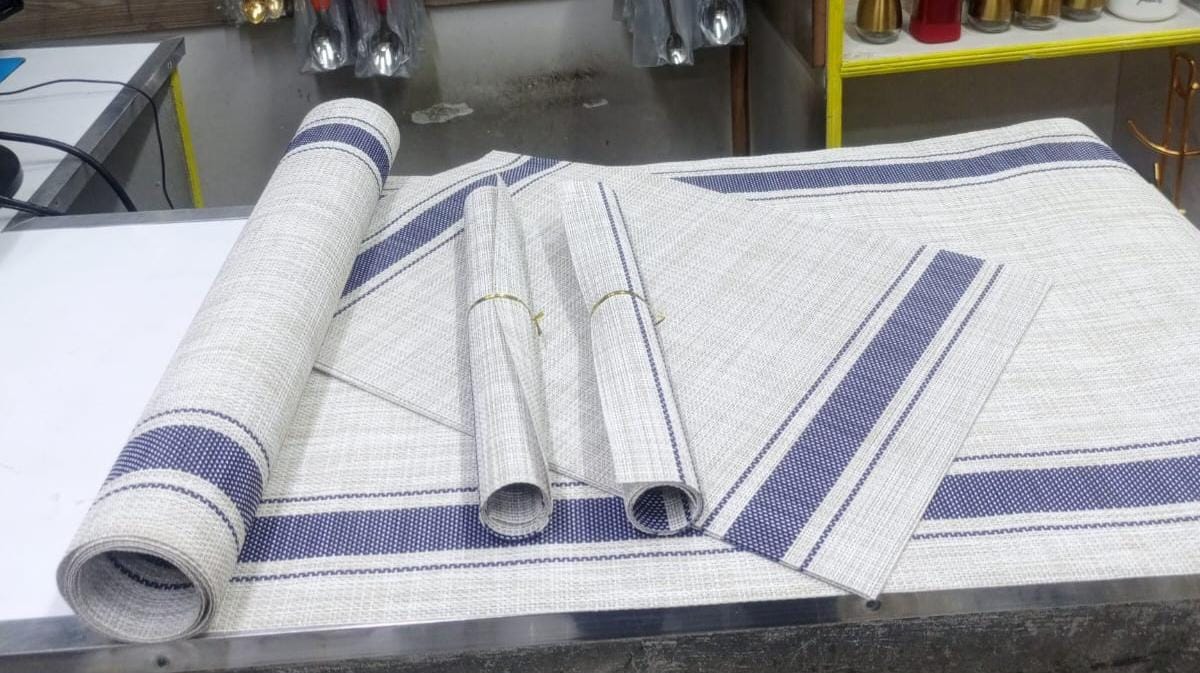 Set of 6Pcs High Quality Kitchen and Dining Table Mats with Matching Centre Runner — Elegant, Heat-Resistant, and Easy-to-Clean Design for Stylish Table Protection