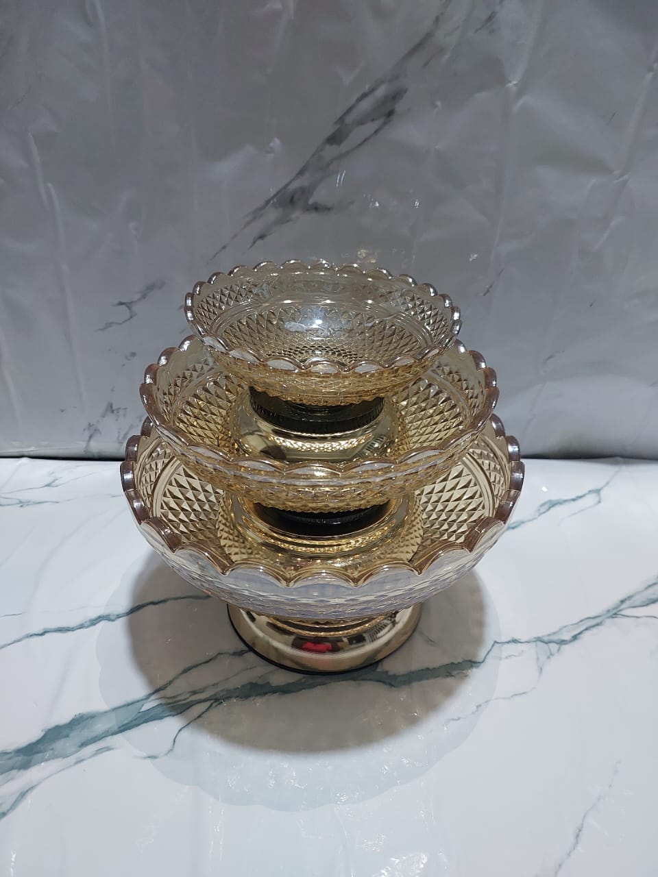 Very High Quality 3-Arm Elegant Multi-Purpose Display Serving Bowls – Stylish Tiered Stand for Fruits, Snacks, Desserts, or Table Decoration for Homes and Events