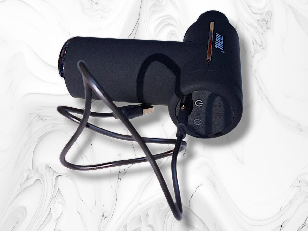 Handheld hot and cold massage therapy gun......Six intensity levels,hot and cold therapy,six intercheable heads and Type C charging interface