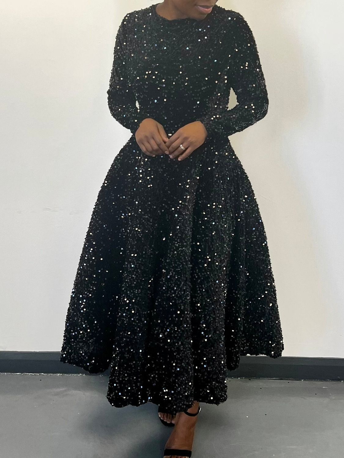 2024 Africa America D469 New Fashion Women's Round Neck Long Sleeve Solid Color Sequins High Waist Temperament Mid-long Evening Dress Pop Sequins Temperament Elegant Style