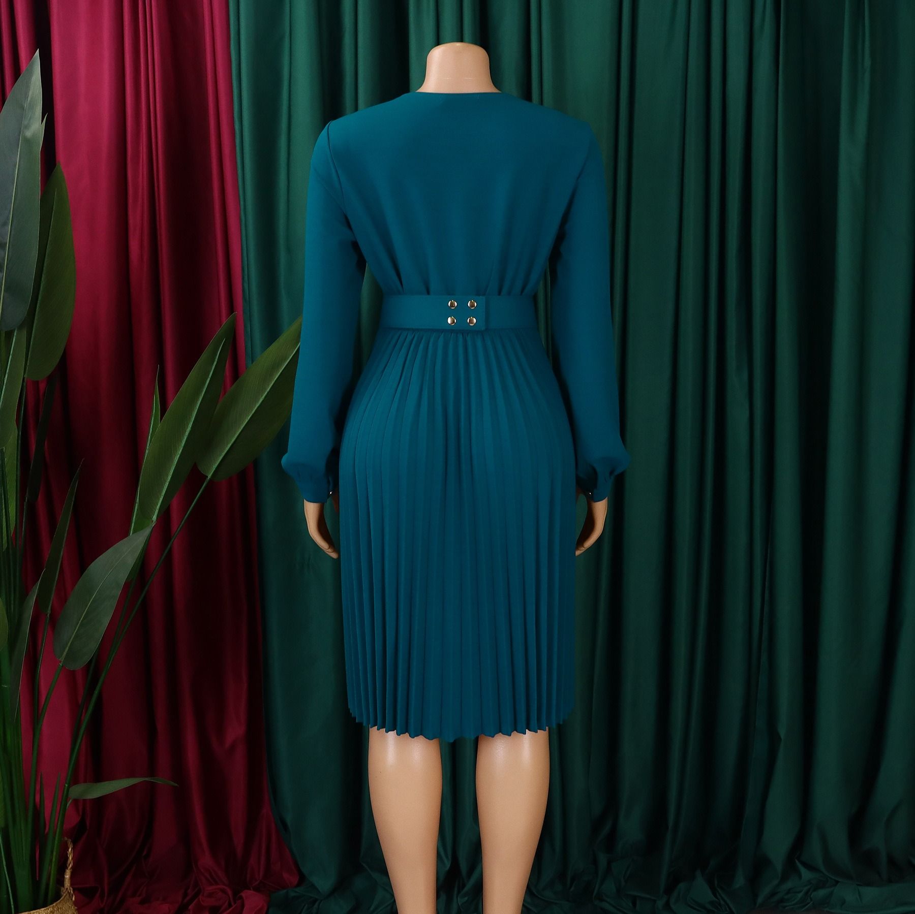 Africa Europe America D497 Belt Summer Autumn 2025 New Women's Trumpet Sleeve Solid Color Plus-size Dress Popular Lanyard/belt Elements
Temperament Commuting Style