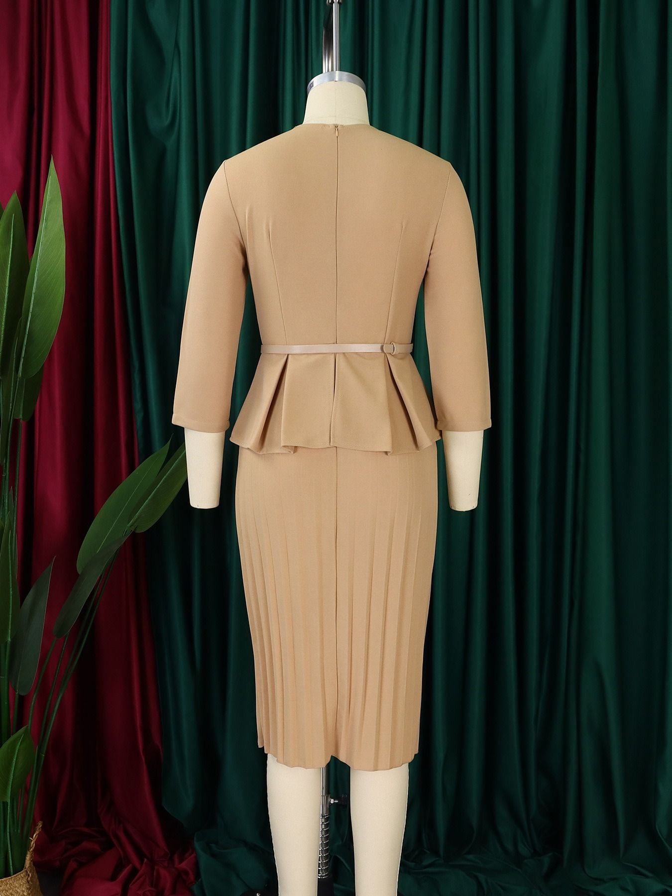 Spring & Autumn 2025 Africa Europe America New D3255 Women's V- neck Ruffled High Waist Slimming OL Commuter Pencil Skirt Dress
Yarn-dyed Craft Temperament Elegant Style