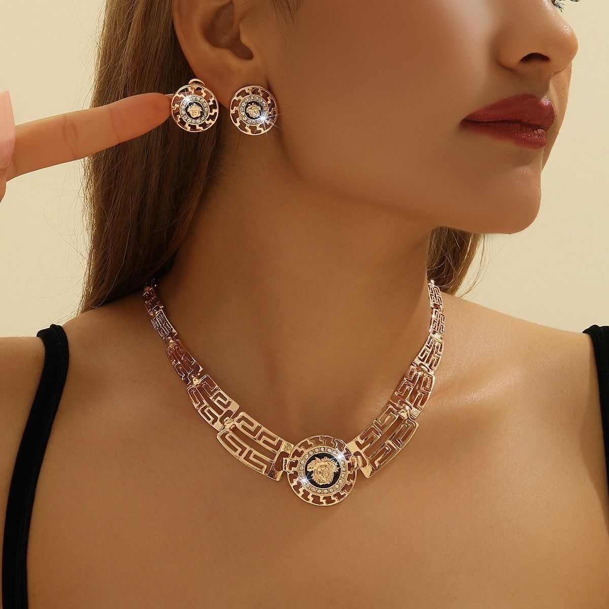 Hot Gold Zinc Alloy Inlaid 2025 Africa Europe America White Rhinestone Metal 8-figure Necklace Earrings Rhinestone Metal Ieopard Head Necklace Earrings Water Drop Necklace Earrings Set Women's Jewelry
