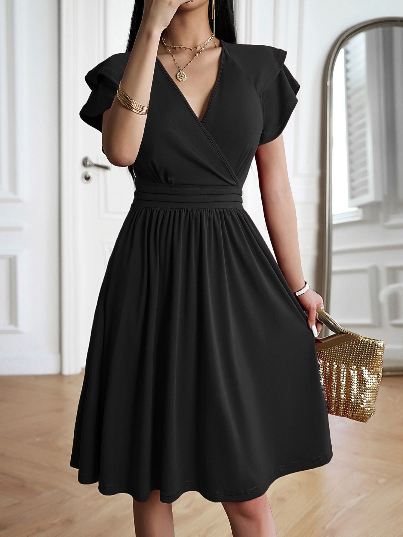 2025 New Style Dress Africa Europe  America  Spring/Summer Collection - Elegant V-Neck Long Dress Amazonian Style Grace Solid Color Patterns Collage Technique Elegant Style