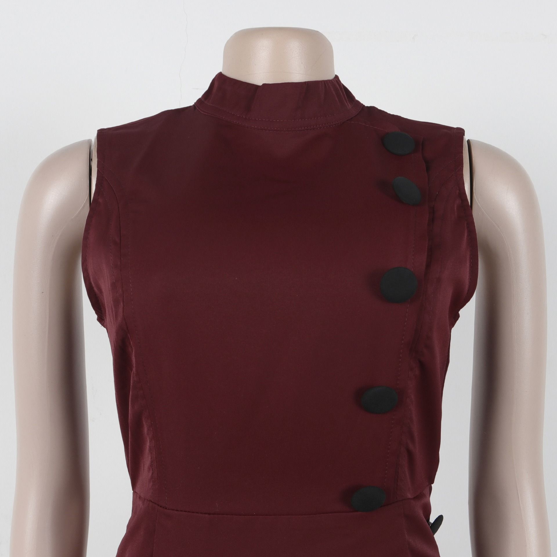 African European American 2025 Spring-Autumn S10993 Elegant Style A-line Neckline Sleeveless Button Decorated Dress Solid Color Pattern Mid-waist Semi-V-neck Fashionable Daily Wear Style