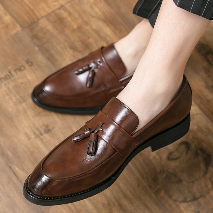 CLEARANCE SALE !!LoafersNew arrival pure leather business Dress Shoes Official Shoes Men pure Leather Shoes Breathable Dress Shoes Pointed Toe Formal Shoes Hot Fashion ( slight variations may occur)
