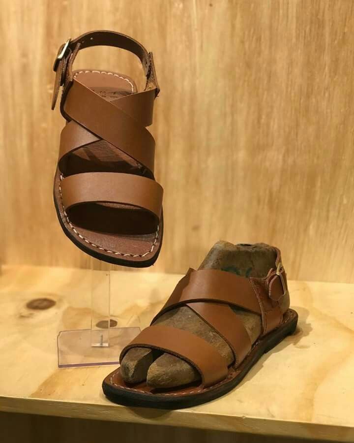 Leather Women’s brown Shoe Simple Open Toe Flat Sandals Female Buckle Belt all-match Fashion Slippers non-slip wear-resistant Girl Breathable Take Sandals Casual Lady Shoes Girlfriend Gift