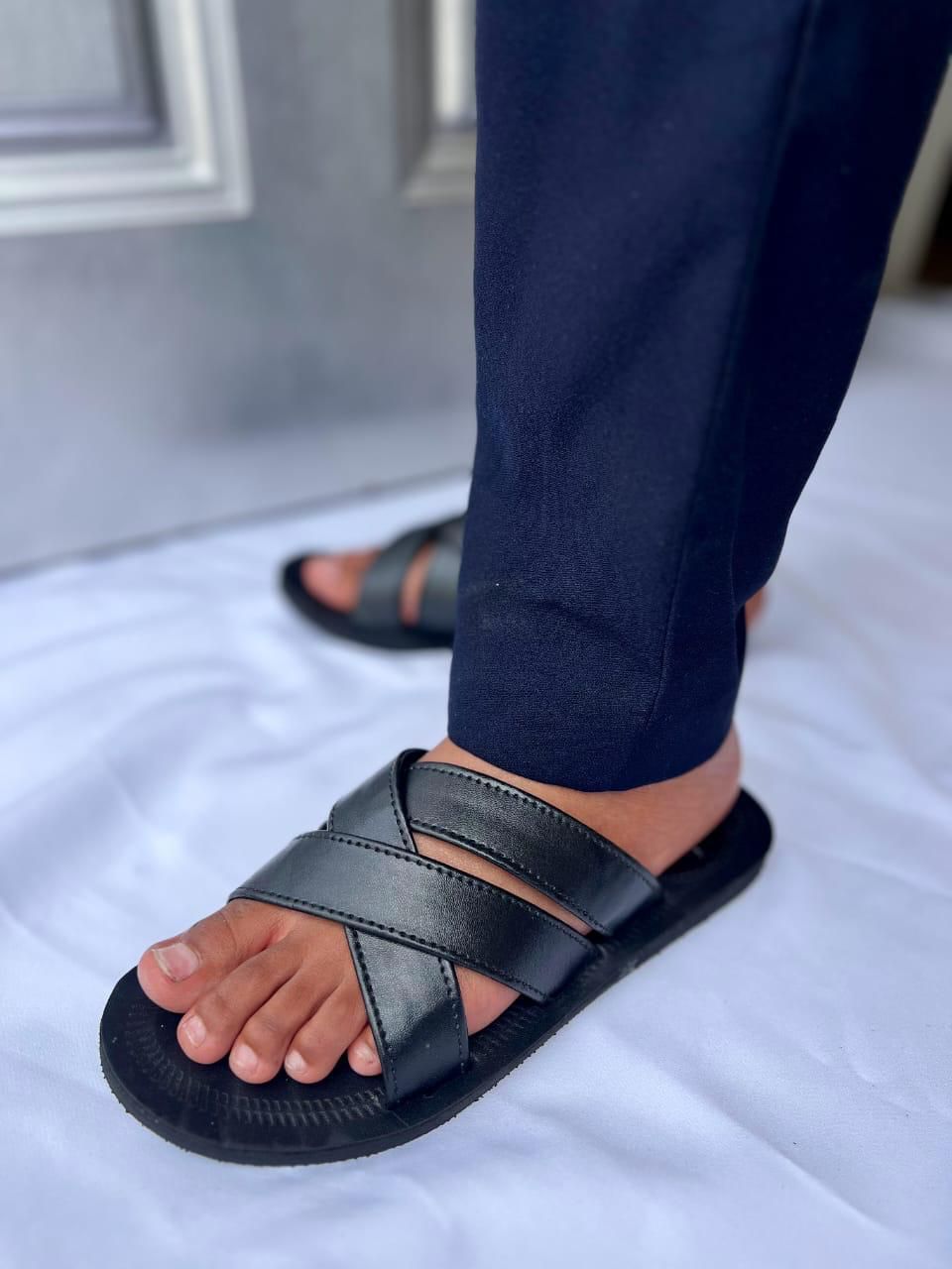 Genuine leather new mens shoes light flipflops luxury men fashion outdoor designer luxury men sandals