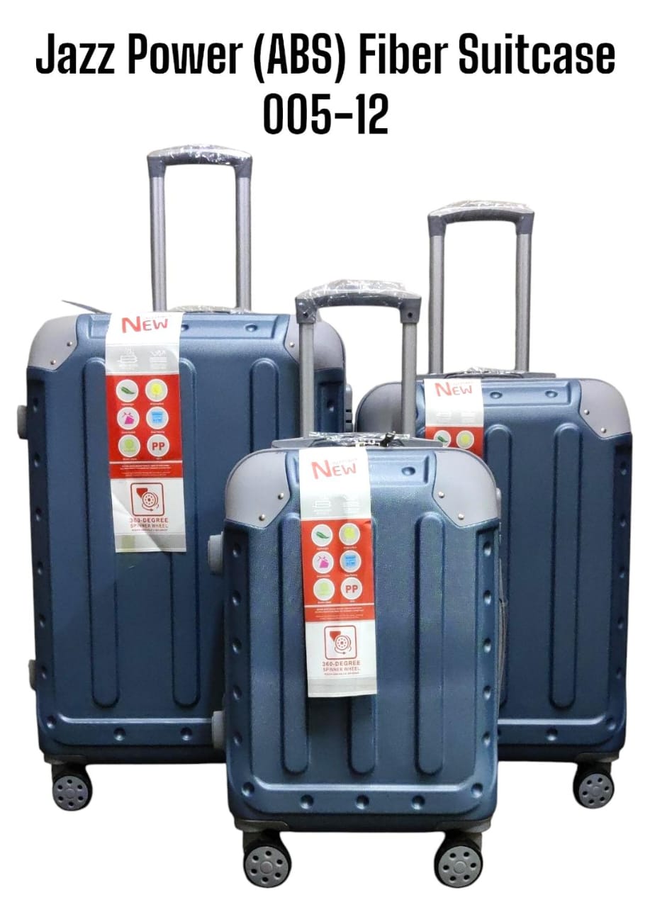 ASSURED QUALITY 🥰27 INCH 3 IN 1 LAXURIOUS FIBRE SUITCASE 🤣BRIEFCASE TRAVEL BAG💚.Made of high-quality materials Sleek and stylish design 3-in-1 design Hard outer shell for protection Number of co
