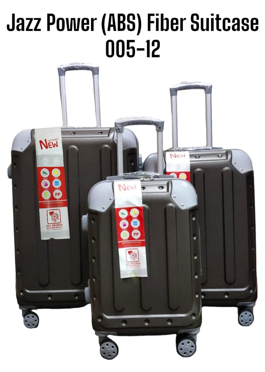 ASSURED QUALITY 🥰27 INCH 3 IN 1 LAXURIOUS FIBRE SUITCASE 🤣BRIEFCASE TRAVEL BAG💚.Made of high-quality materials Sleek and stylish design 3-in-1 design Hard outer shell for protection Number of co