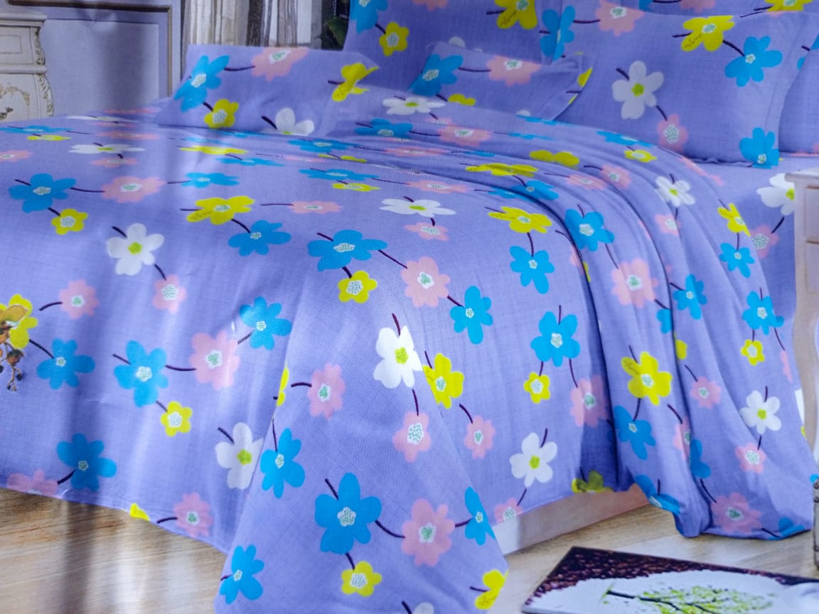 BEST SELLING ARRIVALS 💫💯4 Pcs Duvet Set. Comprises of 1 duvet cover, 1 bedsheet and two pillow cases. Easy to clean and are perfect fitting to size.