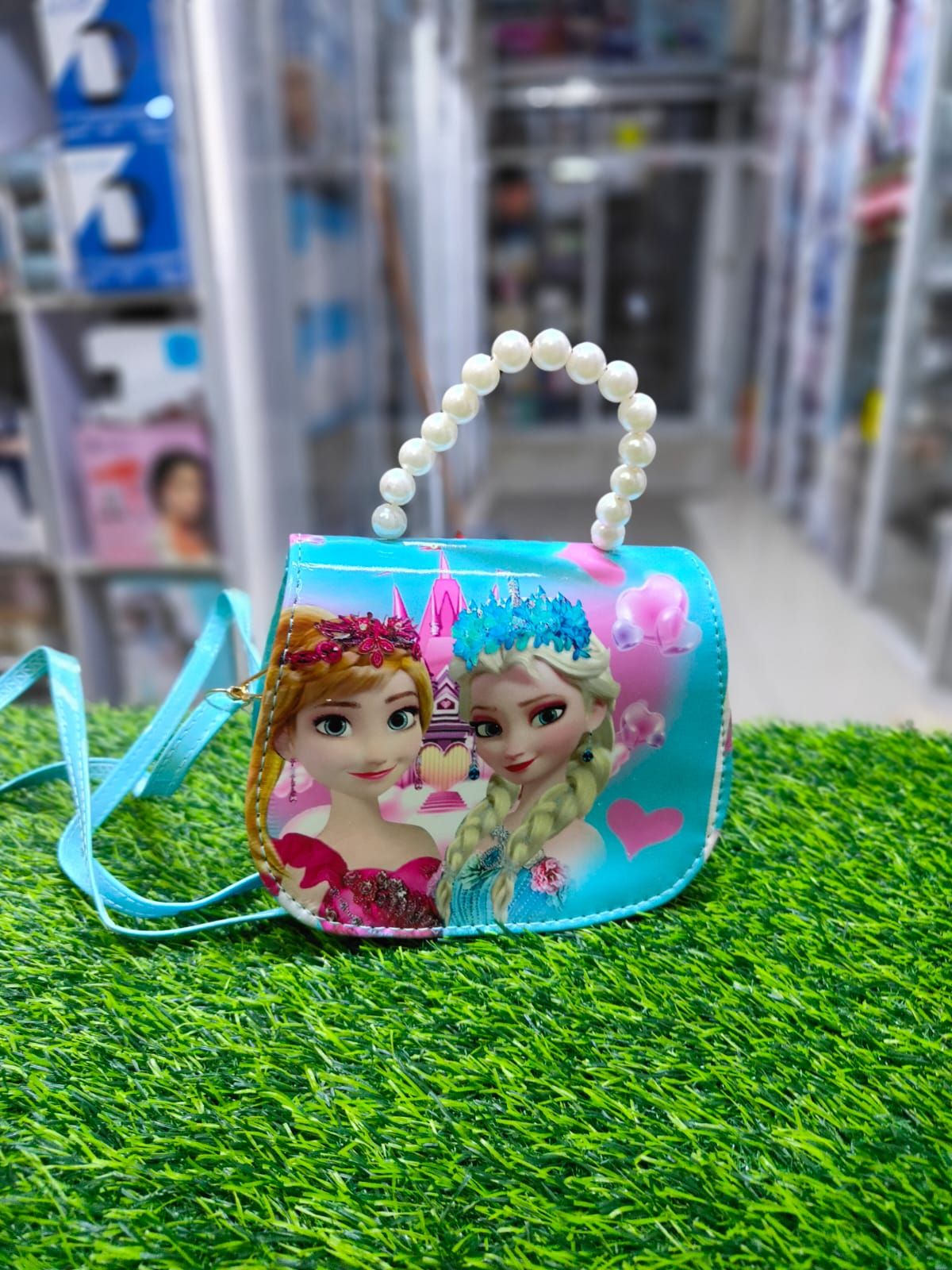 Cartoon Magic Alert! 🎒🔥
Your little one’s new fave accessory is here! 😍
✨ Mini Sling Bags with adorable cartoon themes 🎨 – fun, lightweight & perfect for every mini fashionista! 🌈
🎁 Available in