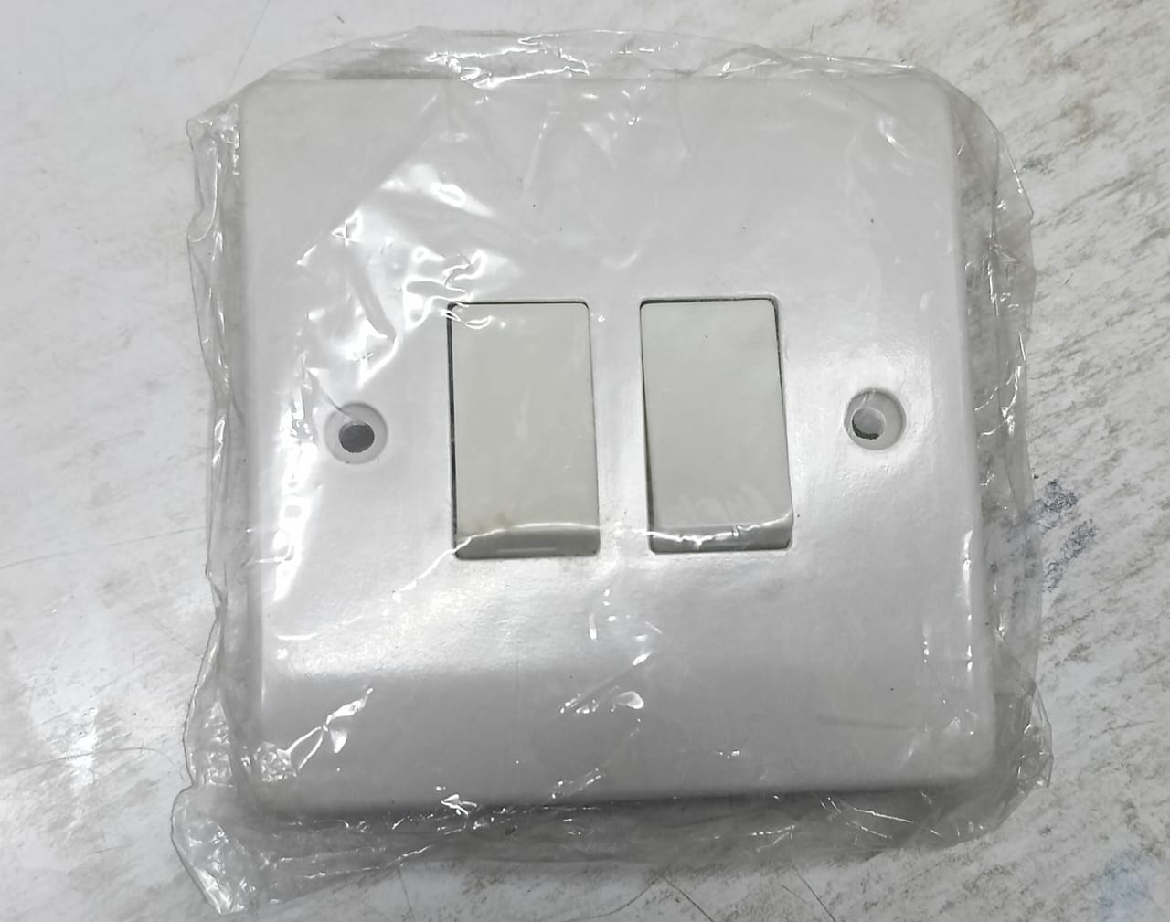 2 Gang 2-Way Switch – Sleek, durable, and reliable! Control two different lights from two locations with ease. Perfect for modern homes, offices, and renovations, it combines convenience with style fo