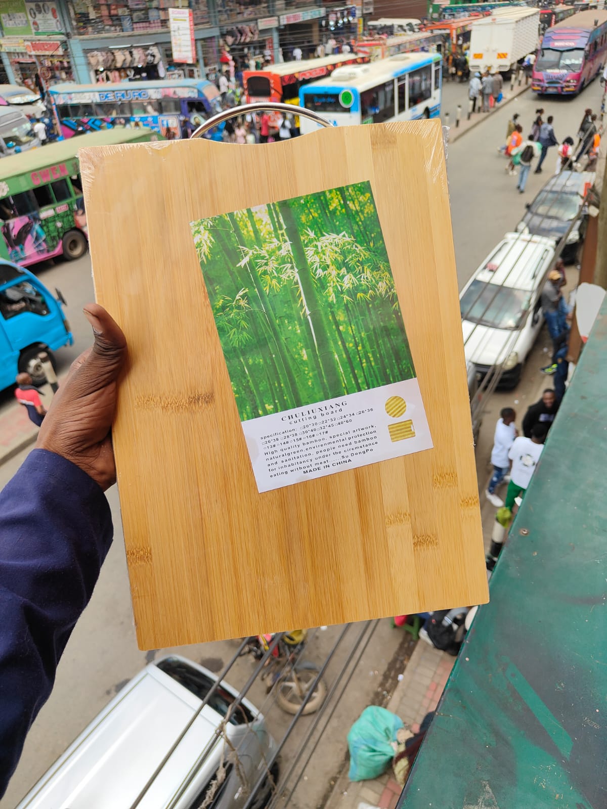 PREPARE AT EASE, ENJOY YOUR MEAL🍇🍇Quality Big Size Wooden chopping board.have the ideal bamboo cutting board to slice and dice all day and create finely cut slices of meat and veggies