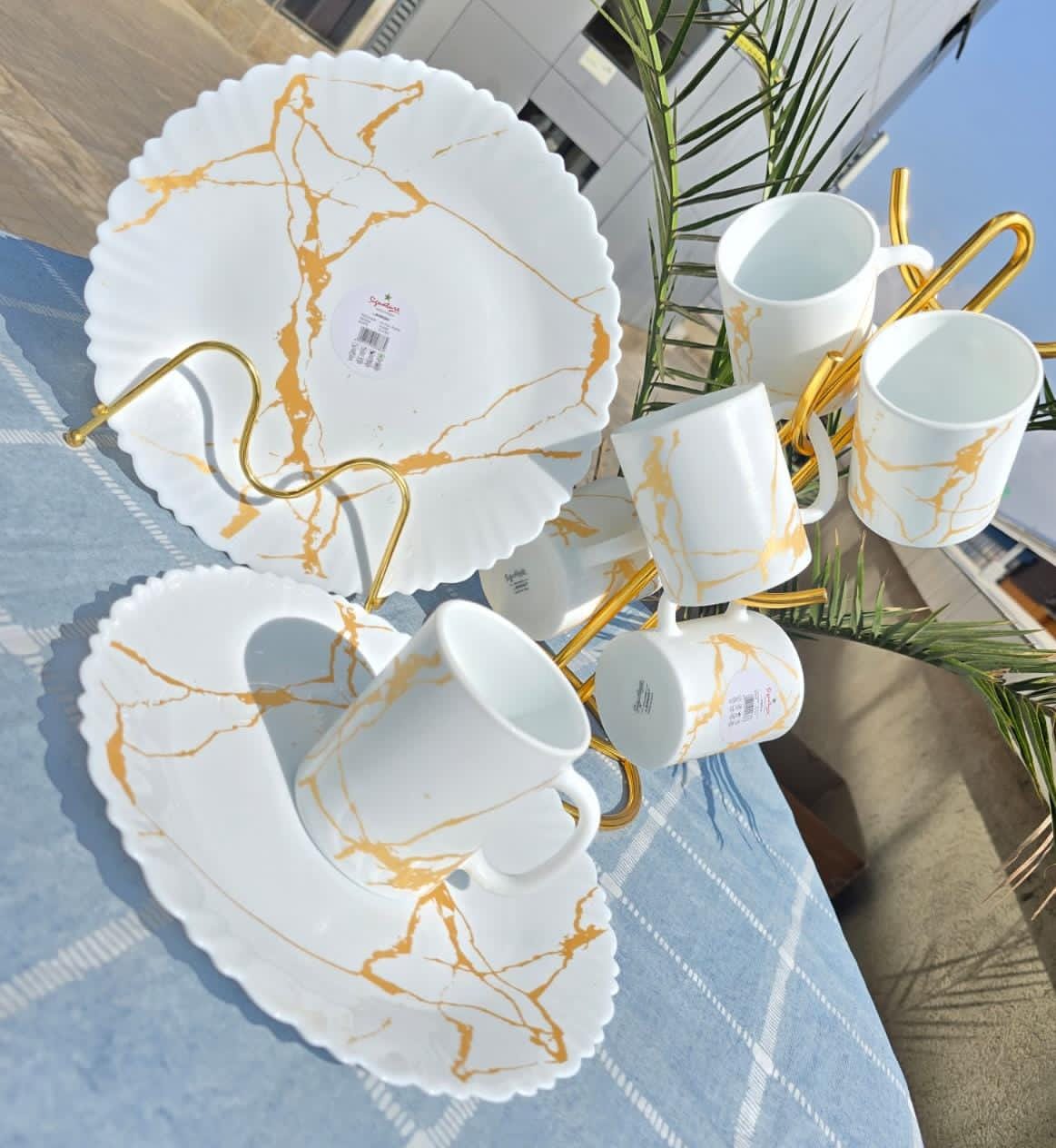 ☕ Signature Breakfast Set
Start your mornings with a touch of class! 🌞
▪️6 elegant 10" plates 🍽️
▪️6 stylish cups ☕
Perfect for family breakfasts or hosting in style – where taste meets elegance! ✨