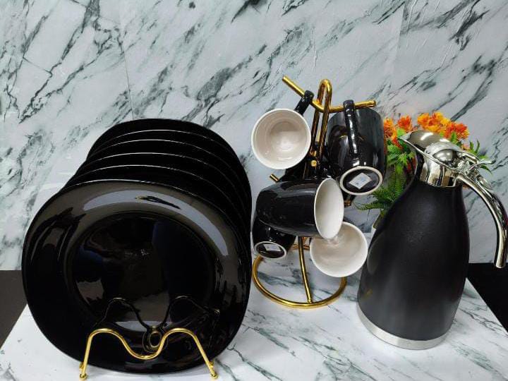 13 pcs Ceramic dinner set, 2L Unbreakable Flask,6SQUARE PLATES and 6 strong cups, Our 13-piece dinner set is the perfect blend of style and practicality, designed to elevate any dining occasion.