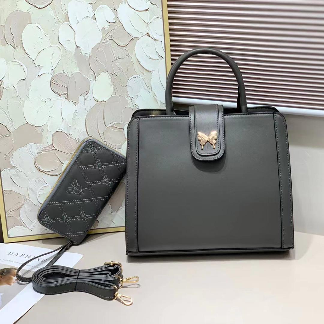 2 in 1 leather handbag.Crafted for elegance and functionality, these premium leather handbags are a must-have for the modern, stylish individual. Each bag comes with a matching wallet.