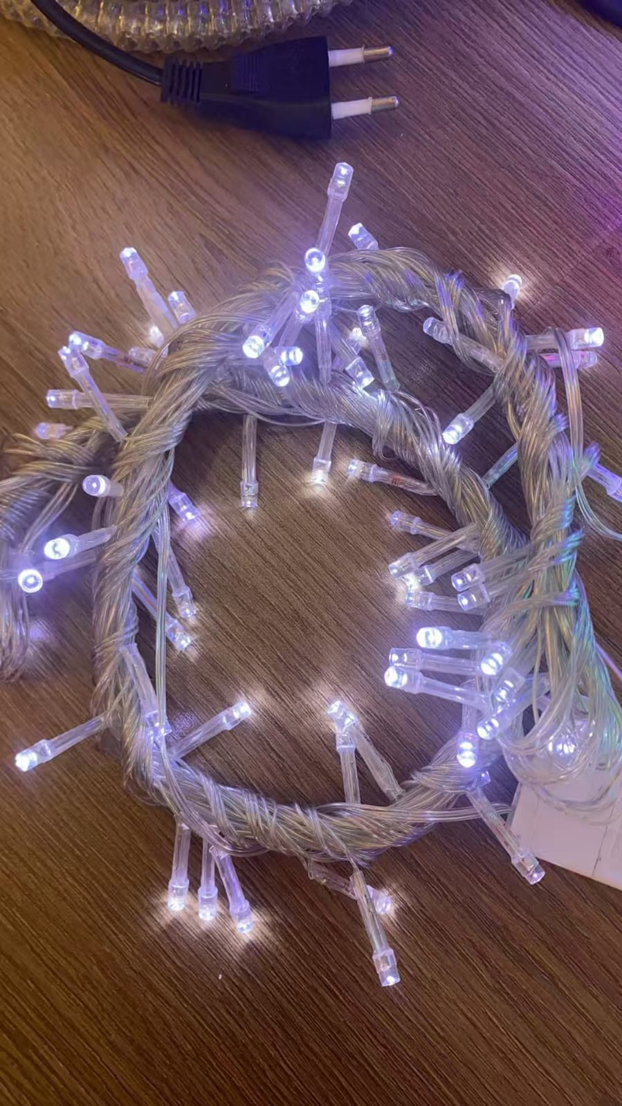 Christmas Lights 10m 100LED Led String Fairy Light 8 Modes 110v 220v for Christmas Tree and Garland Lights decoration. Unique simple Christmas led strip light bulbs, 10 meter flash , 100 led RGB light