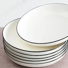 Set of 6 Ceramic Dinner Plates with Elegant Black Rim – 10.5" Round Plates for Modern Dining – Durable, Stylish, Microwave & Dishwasher Safe Porcelain Plates for Home, Hotel, or Restaurant