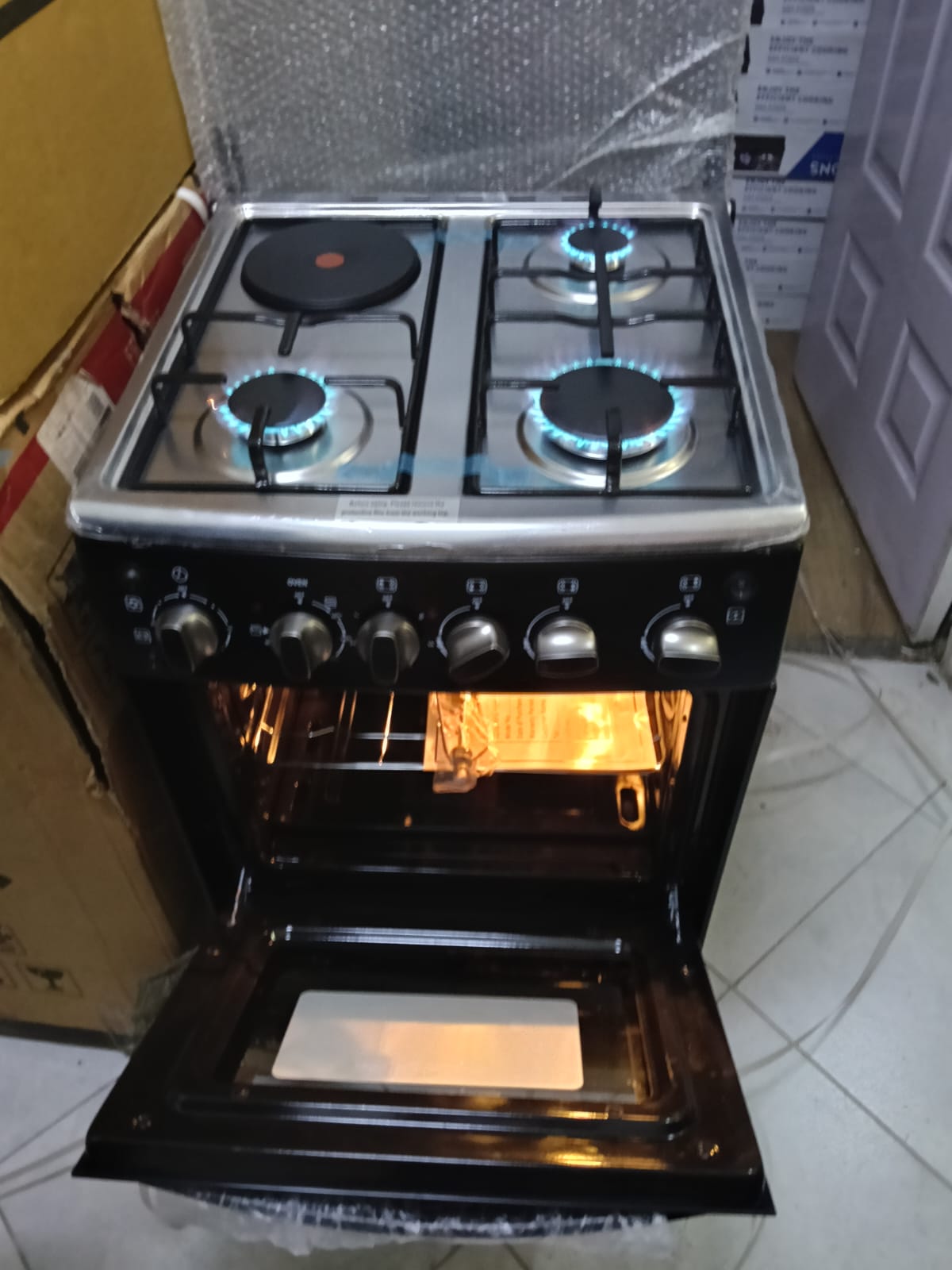 SUPER SALE!! ECOMAX 50*55, 3 Gas +1 Electric Standing Cooker, Electric Oven + Gas Pipe + 6Kg Regulator