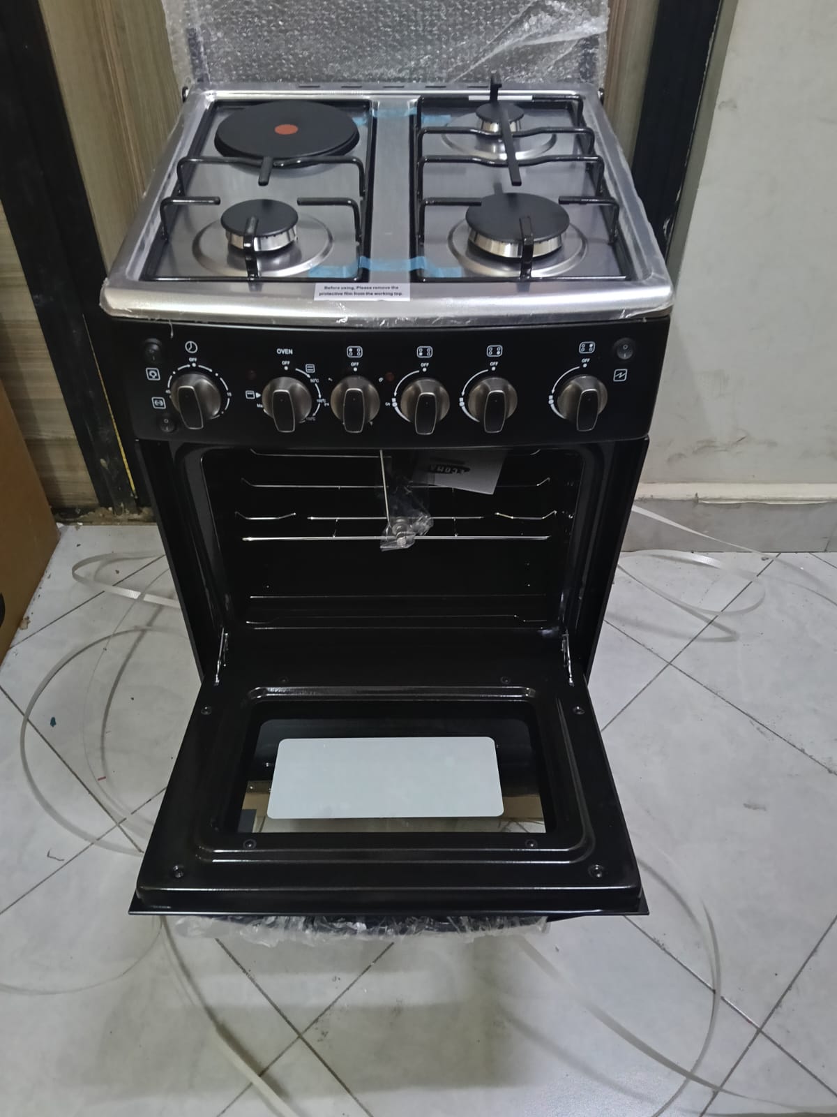SUPER SALE!! ECOMAX 50*55, 3 Gas +1 Electric Standing Cooker, Electric Oven + Gas Pipe + 6Kg Regulator