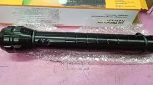 Self defense long handle torch/Flashlight, Cold White Light Photography Flashlight 3-Mode Zoom Photo Lantern Lamp Metal Reflector Police Hard Torch