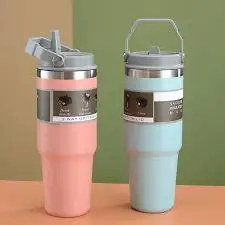 900ml Stainless Steel Vacuum Thermal Mug with Handle, Lid & Straw – Leakproof, Reusable Travel Tumbler for Iced Coffee, Tea & More | Double Wall Insulated Cup for Hot & Cold Drinks