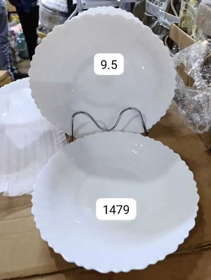 Set of 6 Beautiful Dinner Serving Ceramic Plates – Elegant, Durable & Perfect for Every Modern Dining Experience – Ideal for Home, Restaurants, and Gifting Purposes