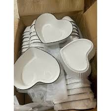 6 Pieces Love Shaped Ceramic Bowls – Elegant White Heart Design – Microwave & Dishwasher Safe Dessert, Snack & Salad Bowls for Home, Events & Gifting.