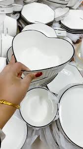 6 Pieces Love Shaped Ceramic Bowls – Elegant White Heart Design – Microwave & Dishwasher Safe Dessert, Snack & Salad Bowls for Home, Events & Gifting.