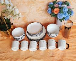 24pcs Japanese Style Heavy Ceramic Dinner Set – Elegant Durable Stoneware Plates, Bowls & Cups Service for 6, Complete Dining Collection for Family Meals, Homes & Gifting