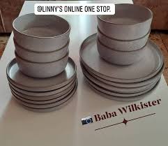 Ceramic 18 Pieces Luxury Dinner Set – Elegant Durable Tableware Collection with Plates, Bowls and Cups for Family Dining, Everyday Meals, Home Kitchens & Special Occasions