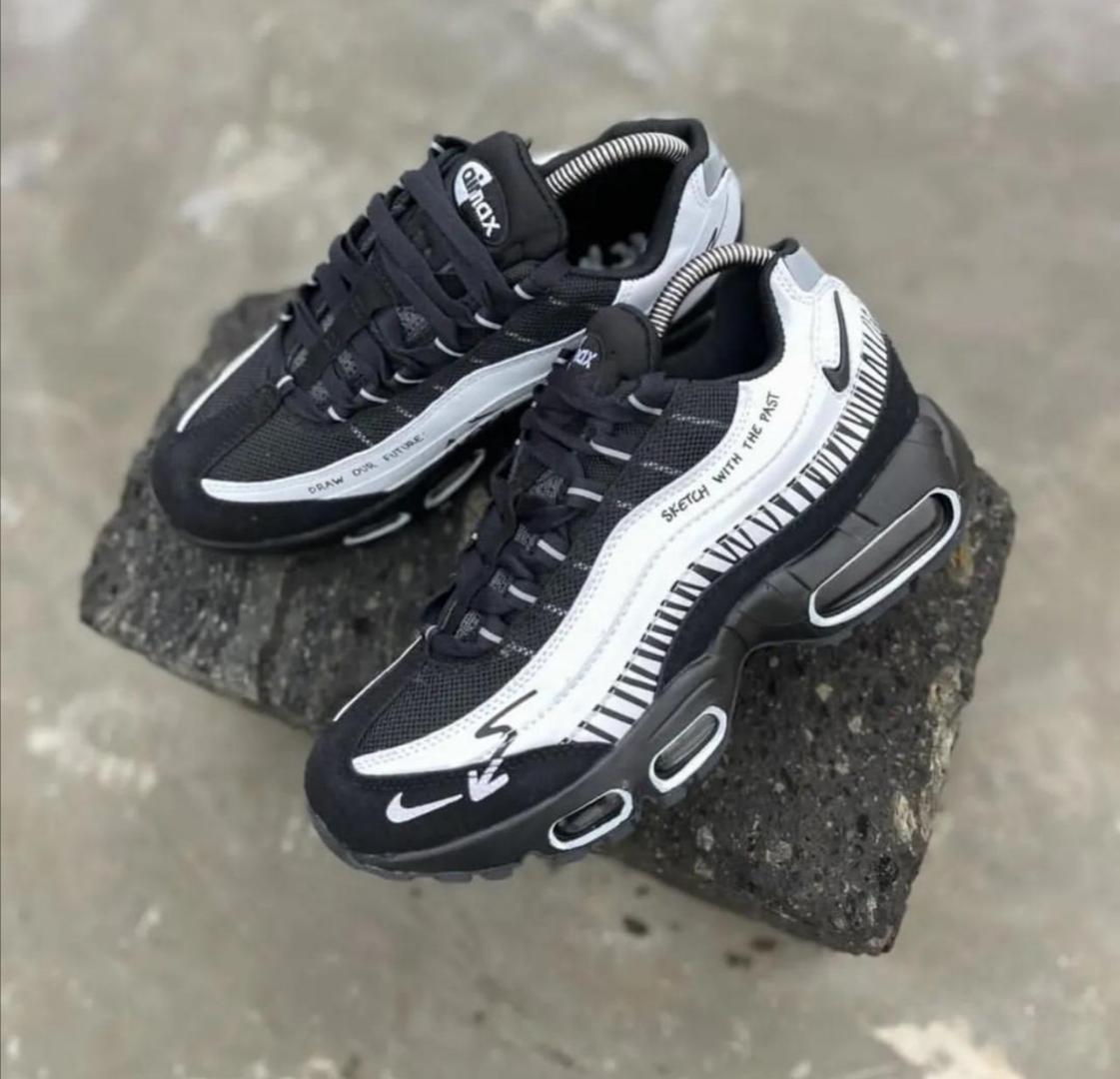 ORIGINAL AIRMAX 95 SKETCH, VINTED BLACK AND WHITE (BEST SHOP FOR AIRFORCE 1, AIR FORCE, AIRMAX, AIR MAX, AIR JORDAN)